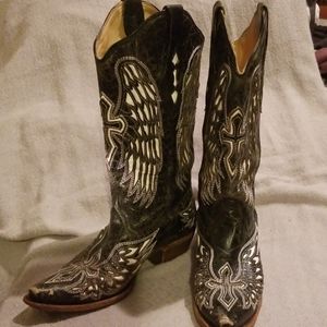 Corral vintage angel wing boots